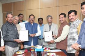 CCRAS Signs MoU with JNU and ILBS